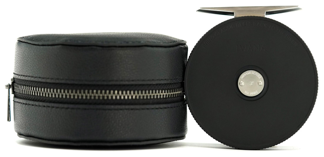 Iwana_Minami_Fliegenrolle_black_5