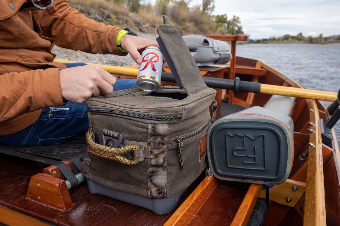 Fishpond_Blizzard_Soft_Cooler_peat_8