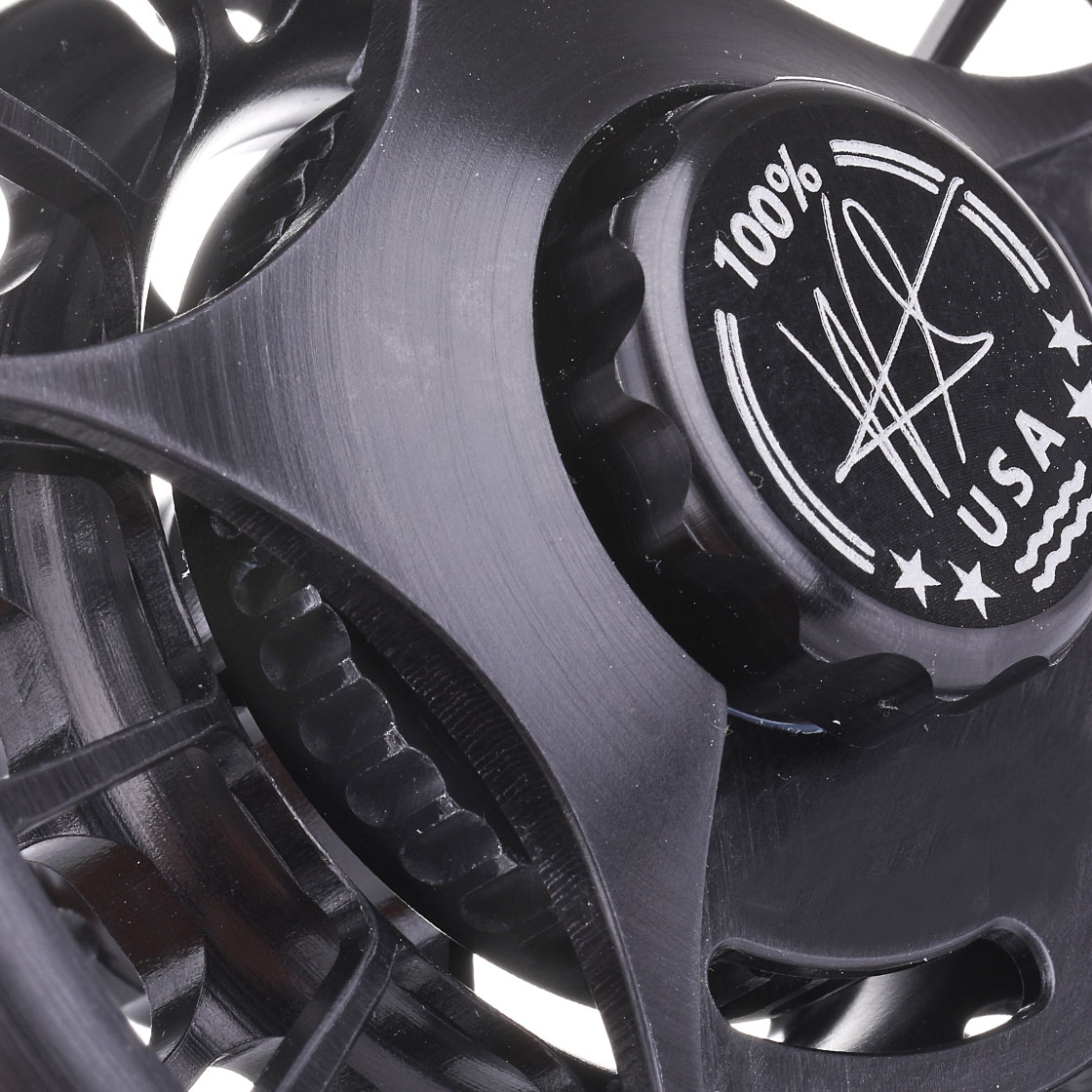 P-26115_Seigler-Fliegenrolle-black_detail-5