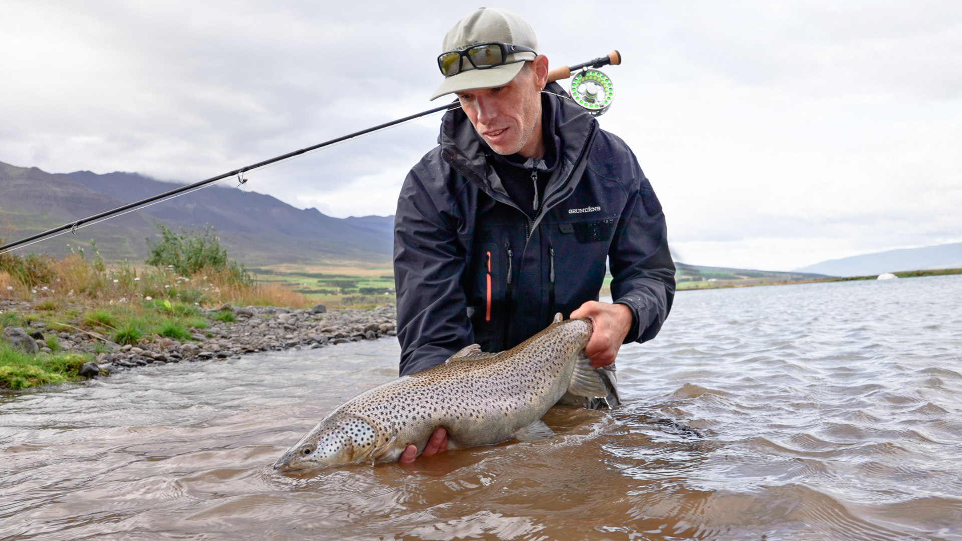 Wir testen: Grundéns Watausrüstung - Boundary Wathose, Portal Jacke & Bankside Boots