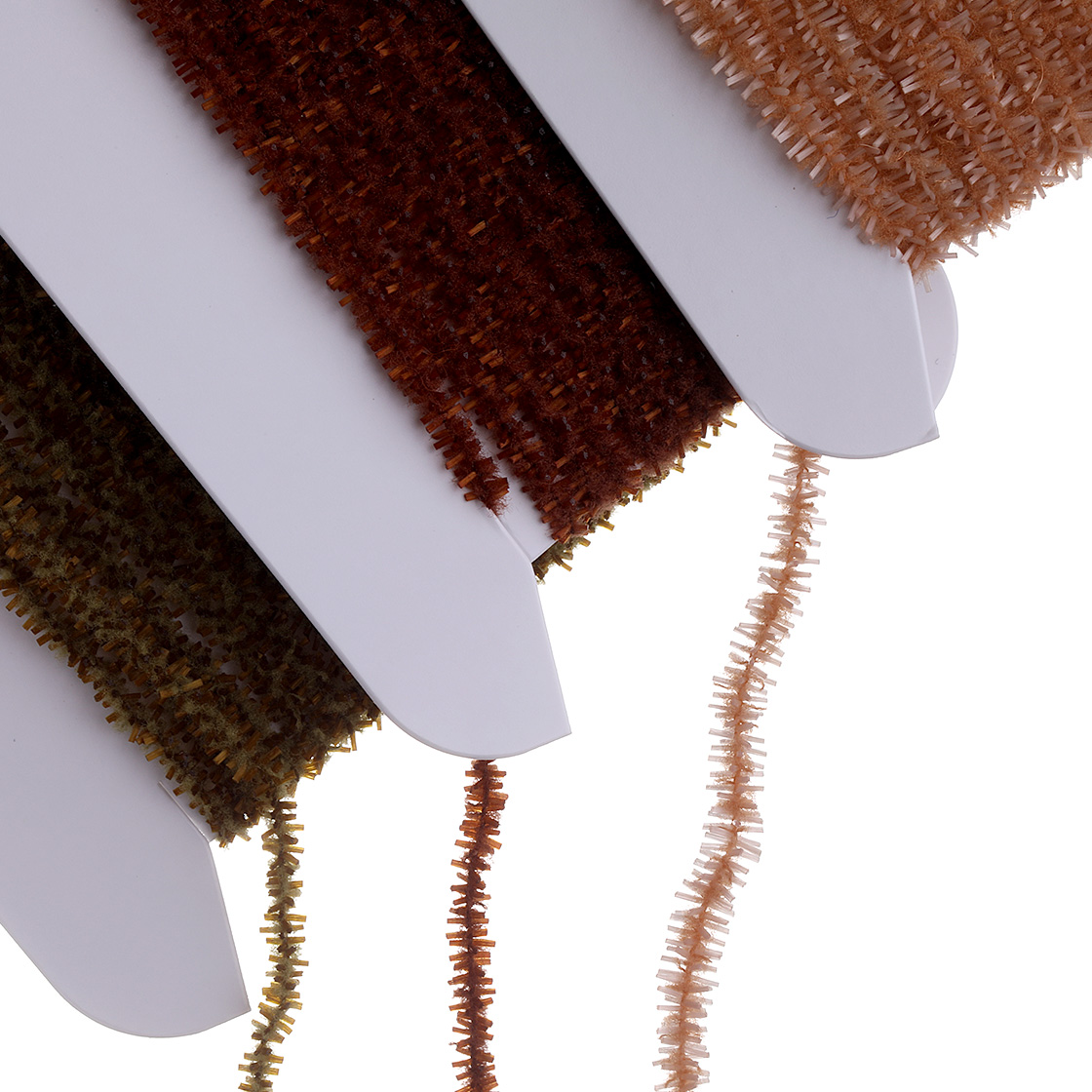 P-27120_Fulling_Mill_Premium_Chewy_Worm_Chenille_Small_3mm_Detail_1