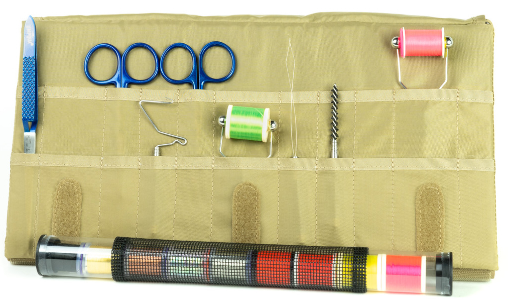 P-26080_Umpqua_ZS2_Tying_Kit_Station_2