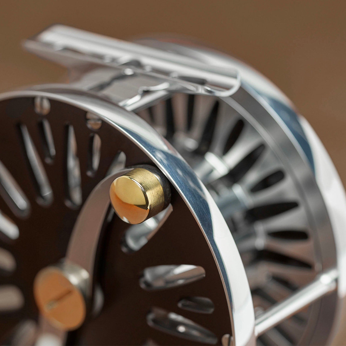 P-28457_Frodin_Salar_Daisy_Reel_Fliegenrolle_black_3 Beispiel (Farbe: Black)