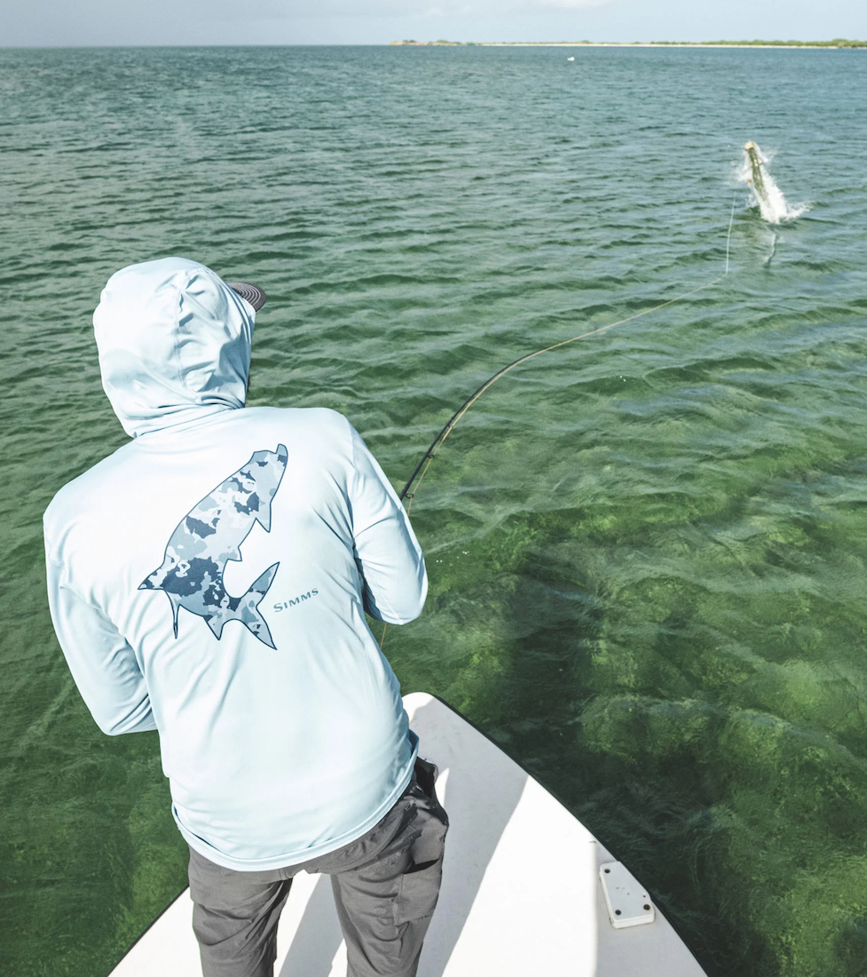 Simms_Tech_Hoody_Tarpon_Lifestyle_