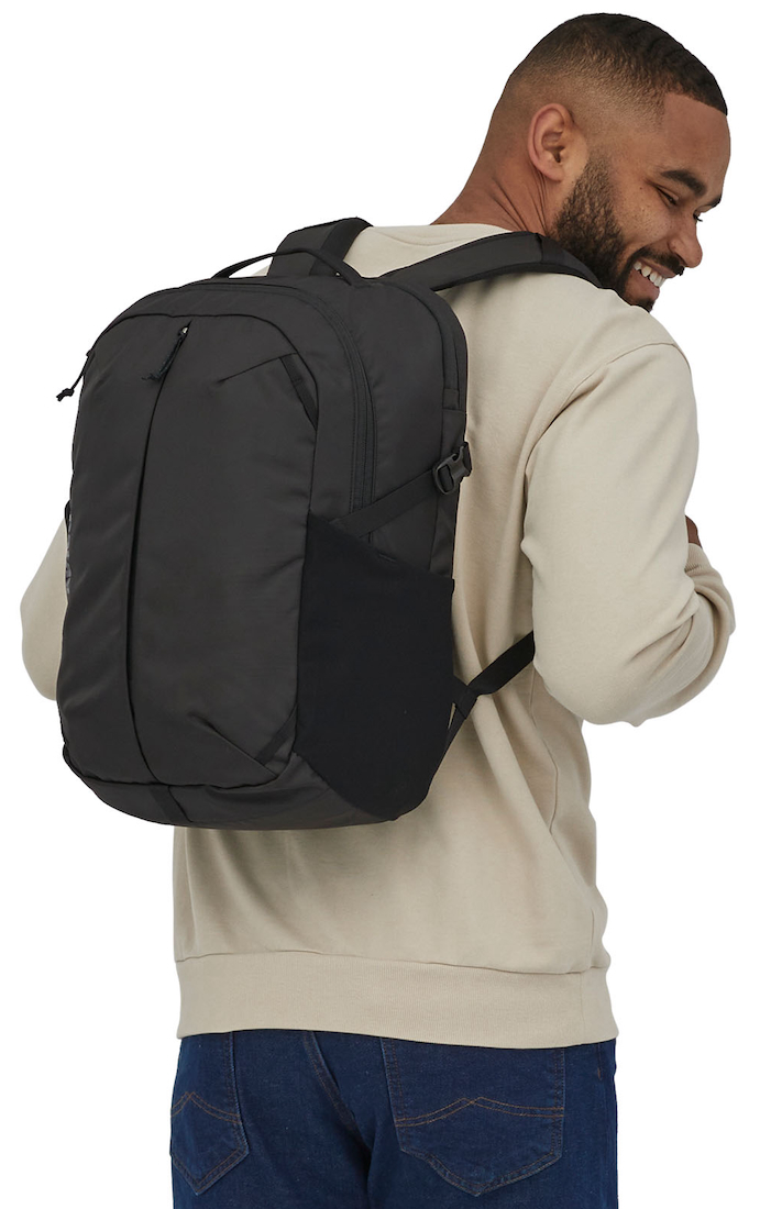 P-28123_Patagonia_Refugio_Day_Pack_26L_BLK_3