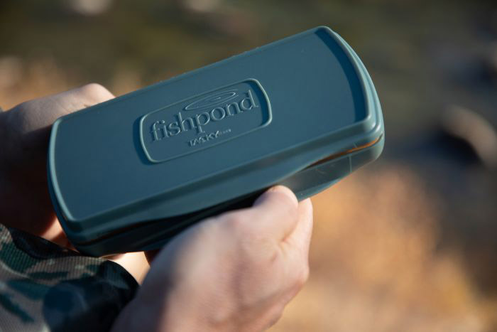 Fishpond_MagPad_smoke_grey_4