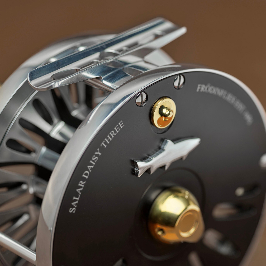 P-28457_Frodin_Salar_Daisy_Reel_Fliegenrolle_black_2 Beispiel (Farbe: Black)