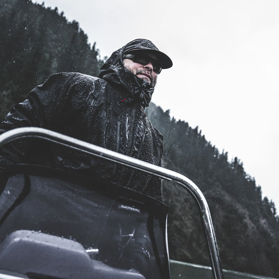 P-24794_Simms_Bulkley_Wathjacke_Black_78