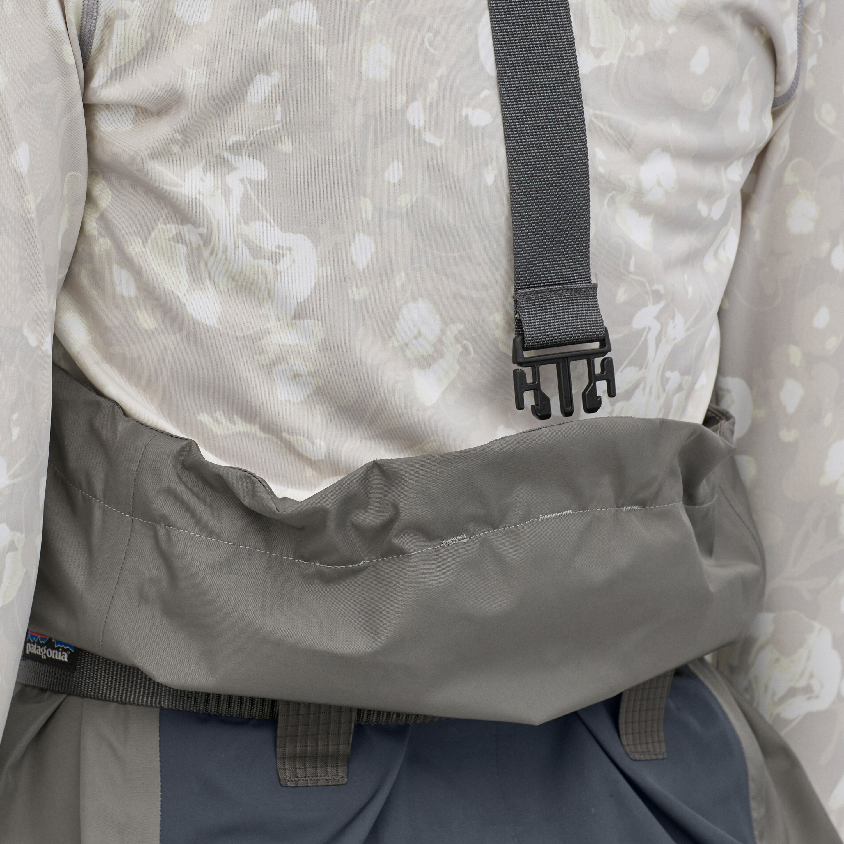 P-22801_Patagonia_W-s_Swiftcurrent_Waders_SMDB_5