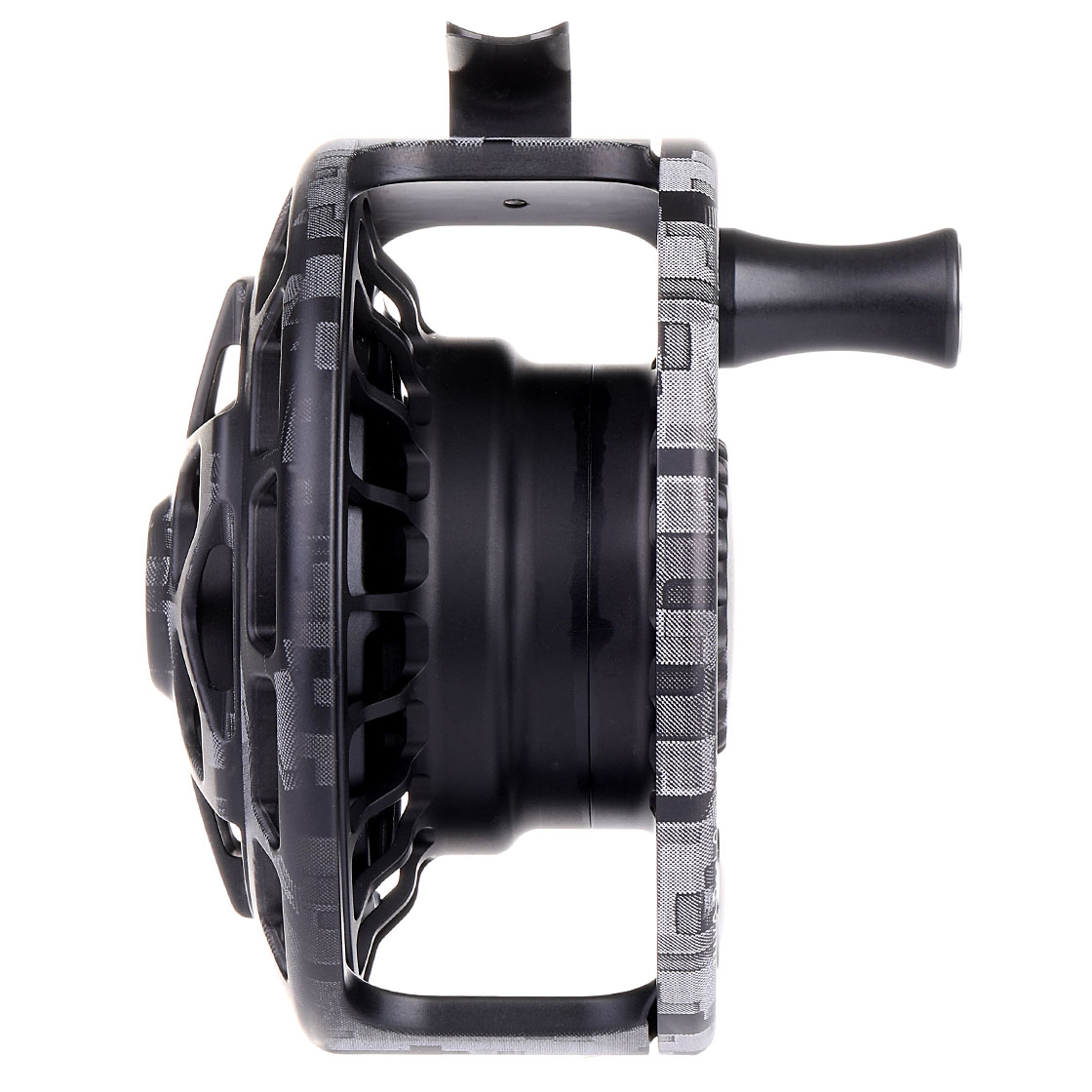 P-18961_mako_reel_digi-camoflage_9500_side