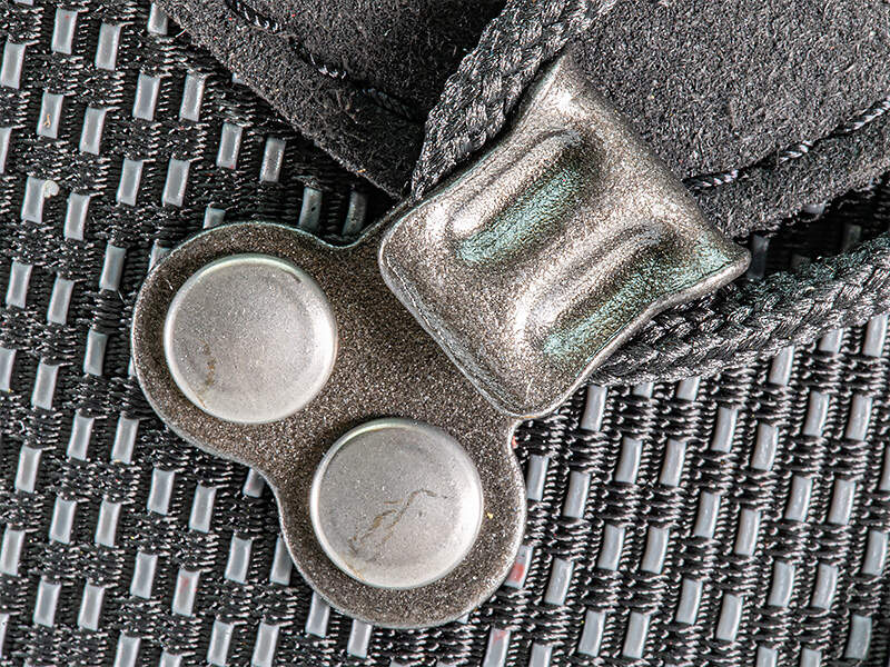 P-24964_Andrew_Creek_Dark_V2_Wet_Grip_Watschuh_5