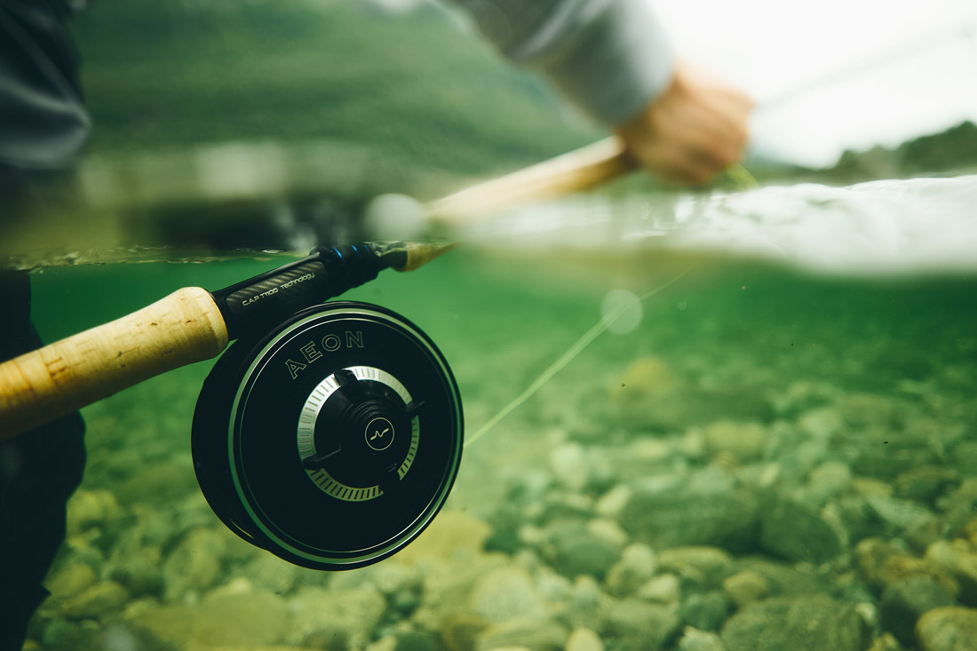 Guideline_AEON_Fliegenrolle_Lifestyle_black_silver_8