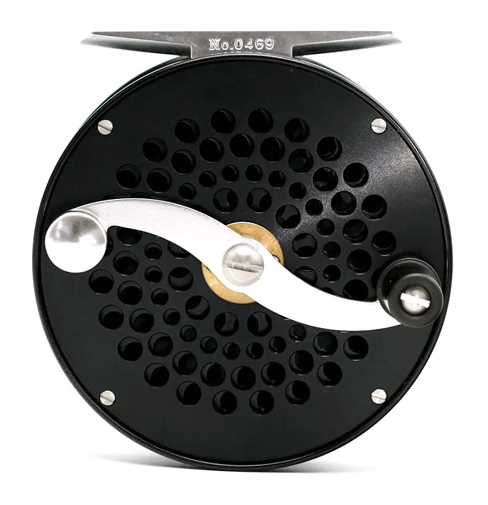 Iwana Trout Series Fliegenrolle black