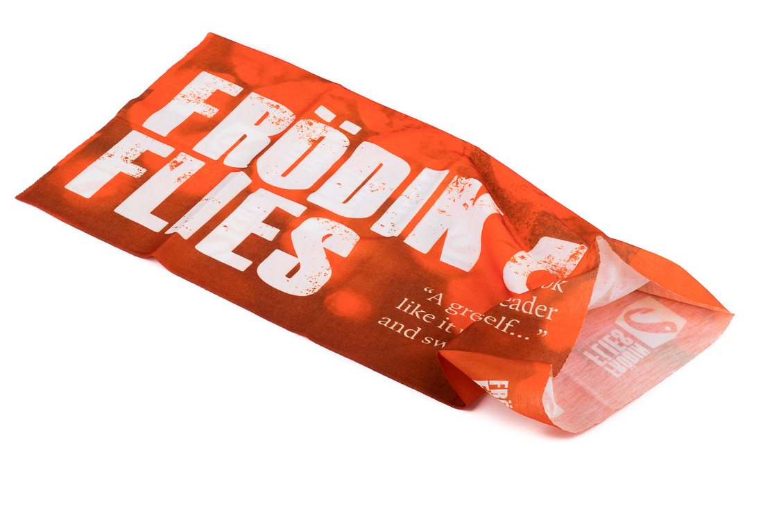 froedin_flies_tuch-5