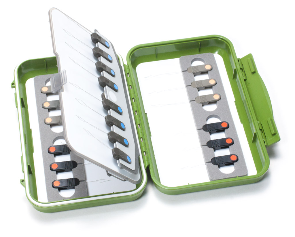 C-F_CF-2500-THR-waterproof-fly-box-olive C&F Design Super Threader Case CF-2500-THR wasserdichte Fliegenbox mit Einfädlern olive