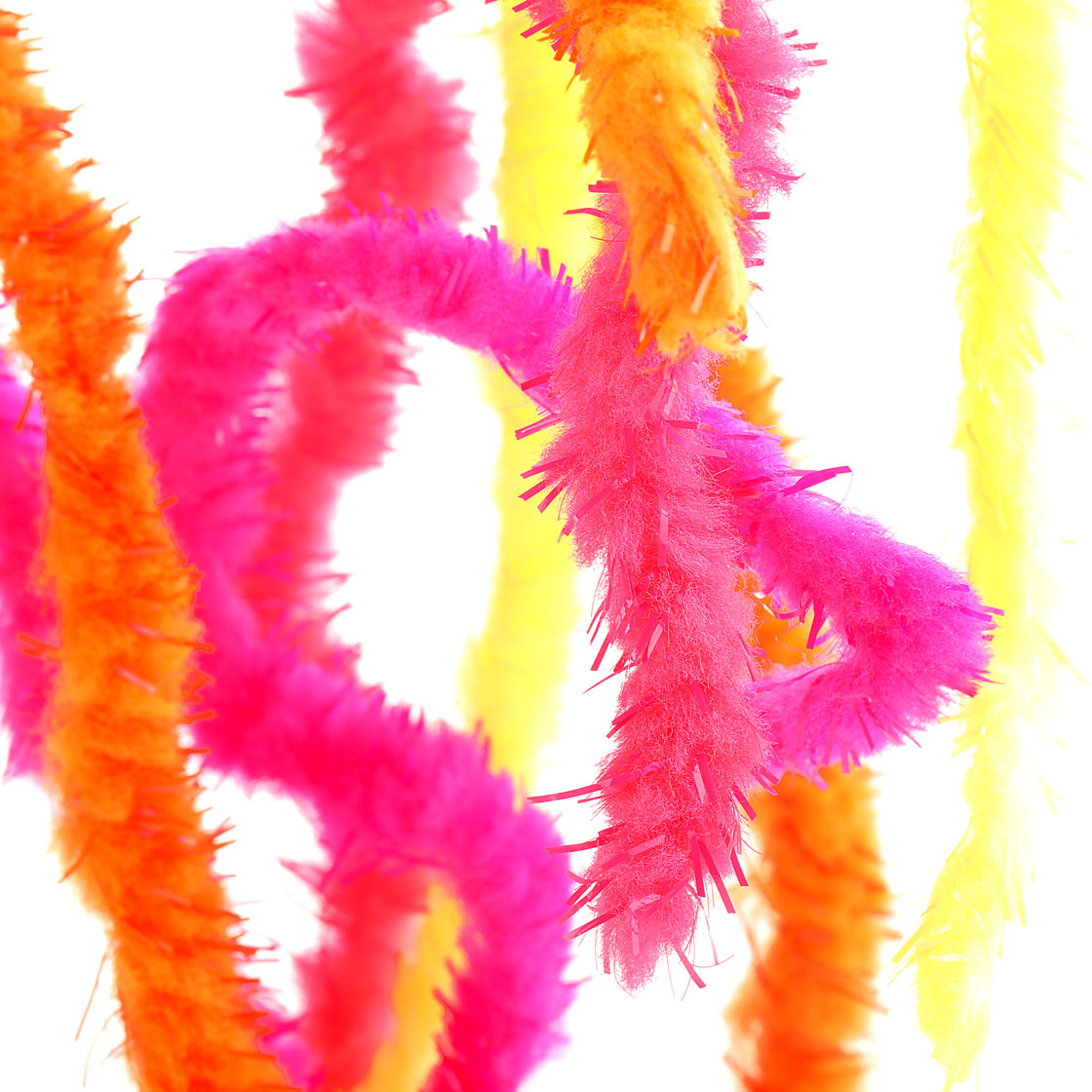 P-17444_soldarini_neon-spikes_eggs-chenille_10mm_titel_3