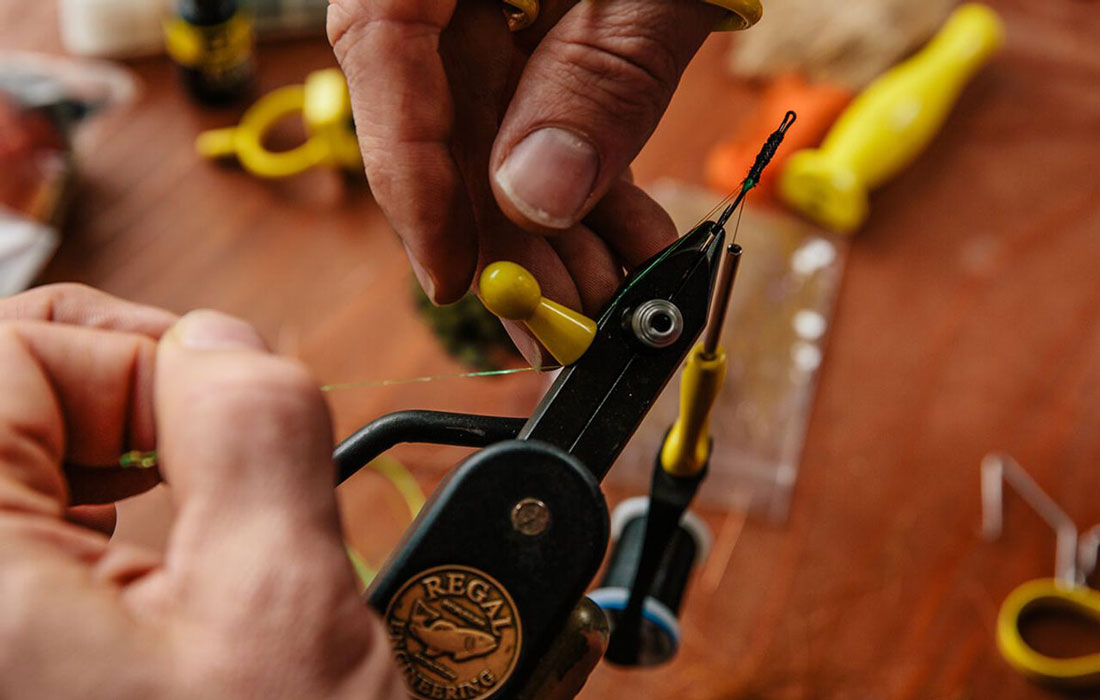 Loon_Vise_Pawn_black_3 Anwendungsbeispiel (andere Farbe)