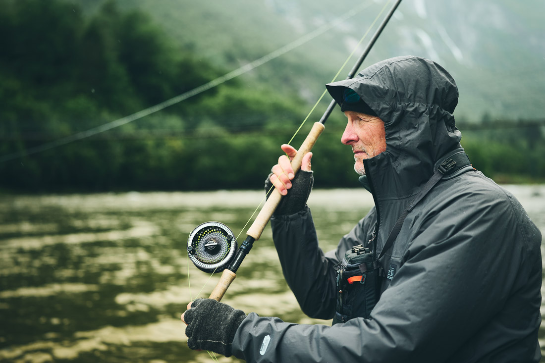 Guideline_AEON_Fliegenrolle_Lifestyle_black_silver_1