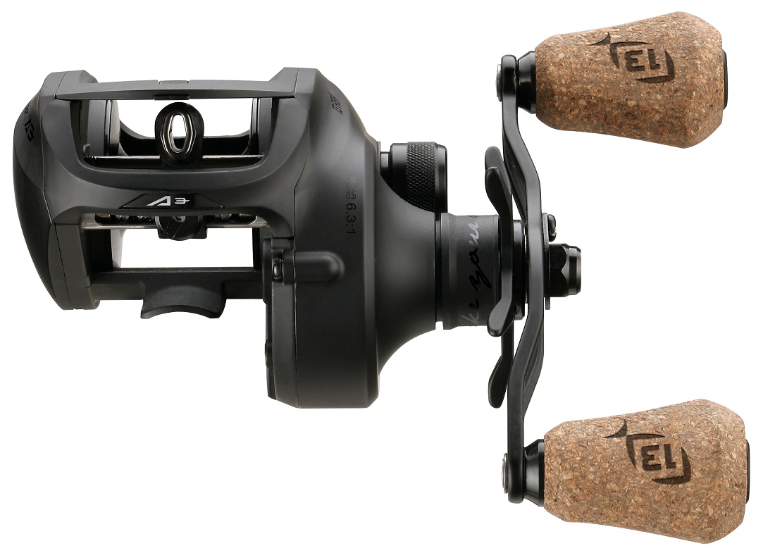 13_Fishing_Concept_A3_LH_Baitcaster_Rolle_5