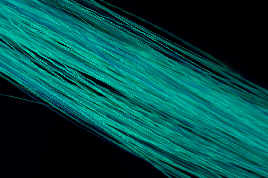 flashabou-7153-glow blue