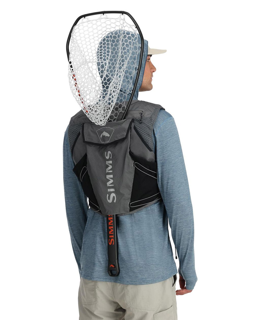 Simms_Flyweight_Vest_smoke_5