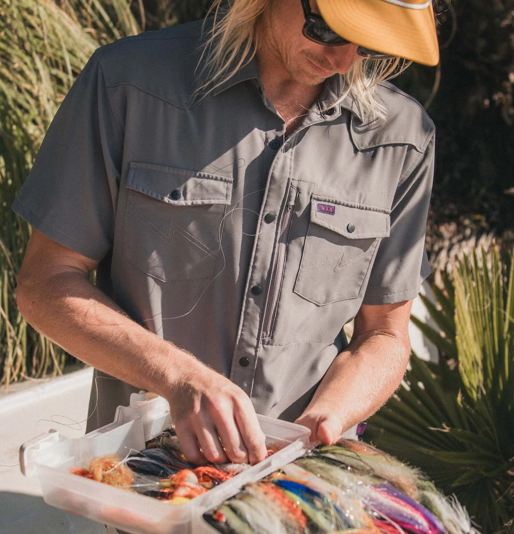 P-25811_Howler_Brothers_Emerger_Tech_Sunshade_Shirt_ASH_2