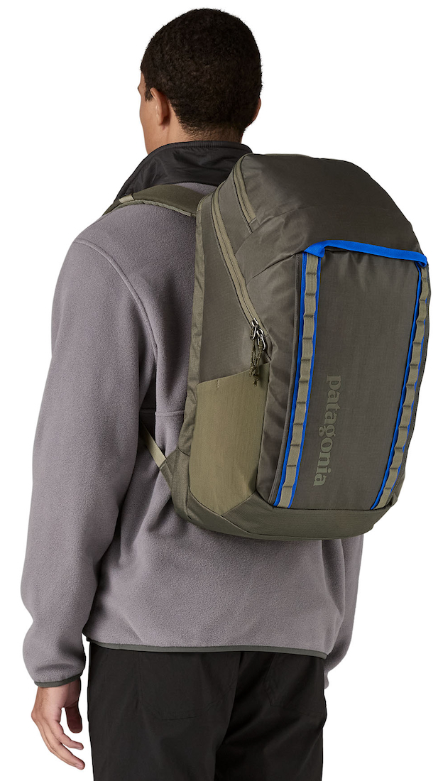 P-28107_Patagonia_Black_Hole_Pack_32L_BSNG_2