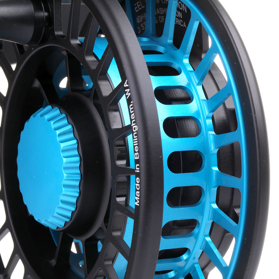 P-18957-2_mako_reel_matte_turquiseon-black_9600_detail-5 Mako Reel matte turquoise on black Model 9600B