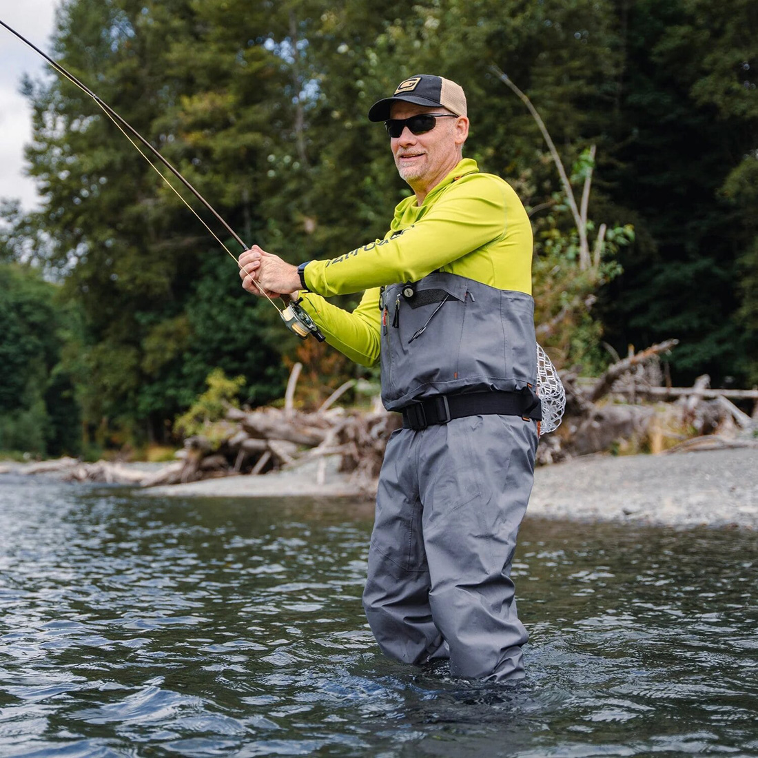 Grundens_Vector_Stockingfoot_Wader_Anchor_Lifestyle_3