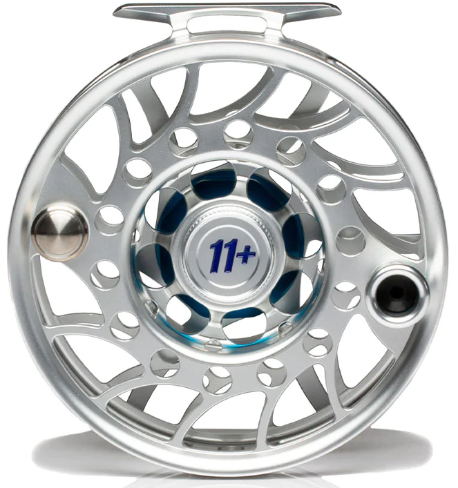 P-23103_Hatch_Iconic_Fliegenrolle_11Plus_Clear-Blue 11Plus