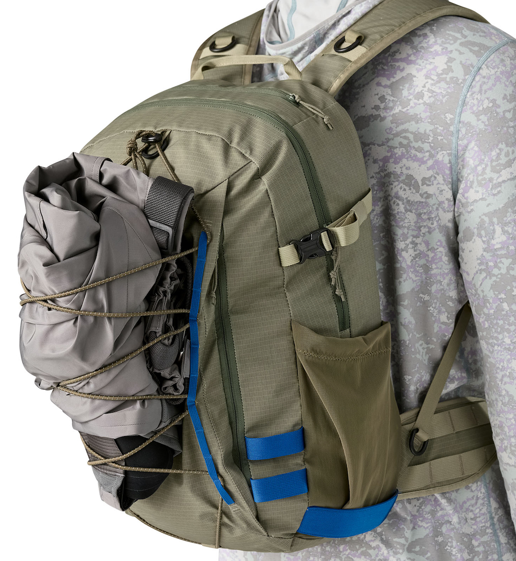 P-28231_Patagonia_Stealth_Backpack_25L_Rucksack_River_Rock_Green_8 Beispiel RVGN