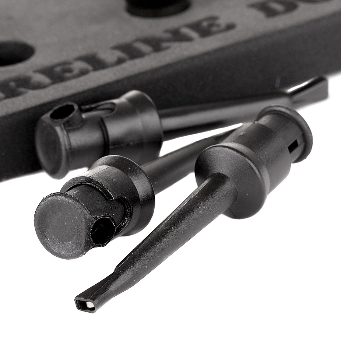 P-17155_hareline_fly-display_2