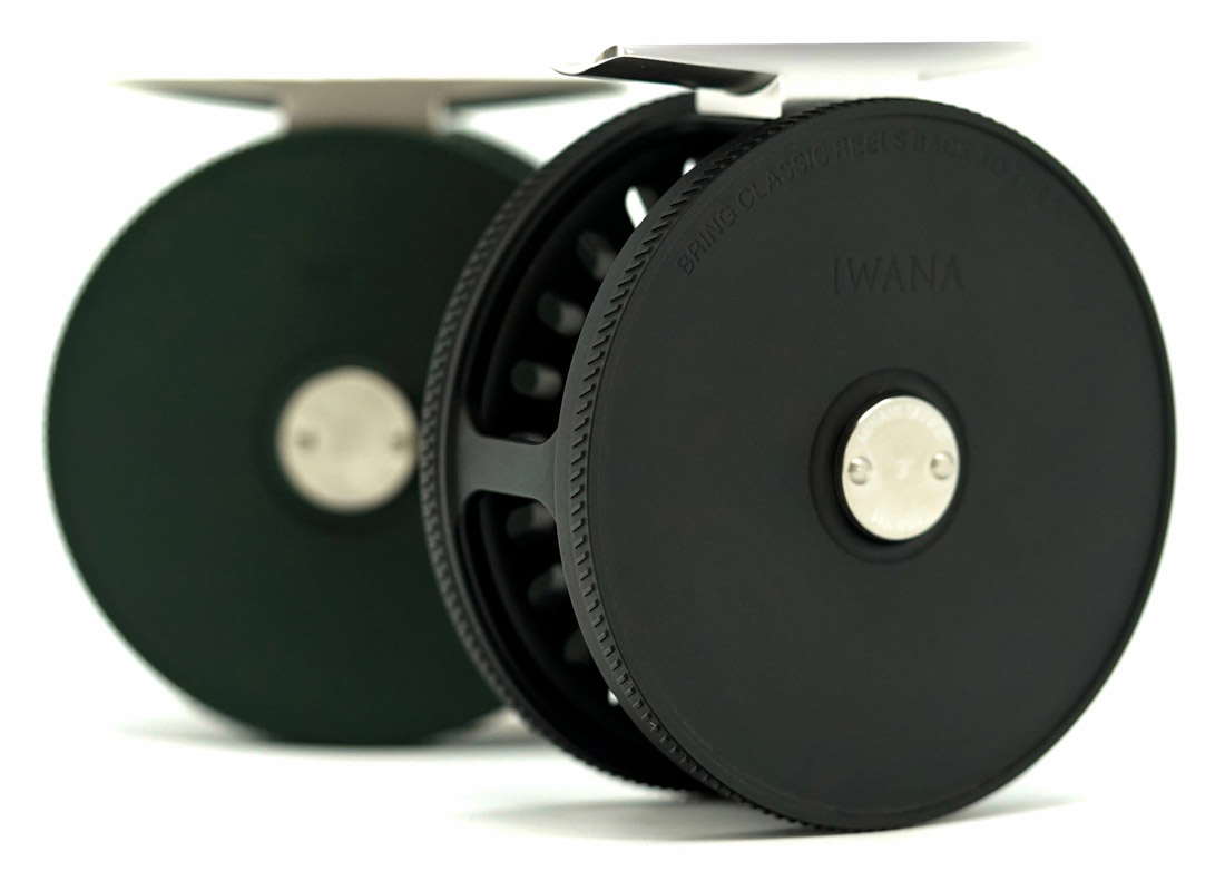 Iwana_Minami_Fliegenrolle_black_6