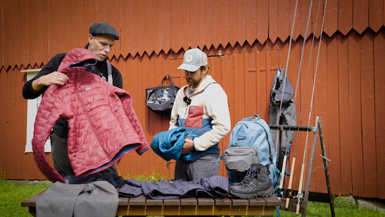 Patagonia Micro Puff Hoody Jacket - Mit NetPlus aus Fischernetzen Patagonia Micro Puff Hoody Jacket - Mit NetPlus aus Fischernetzen