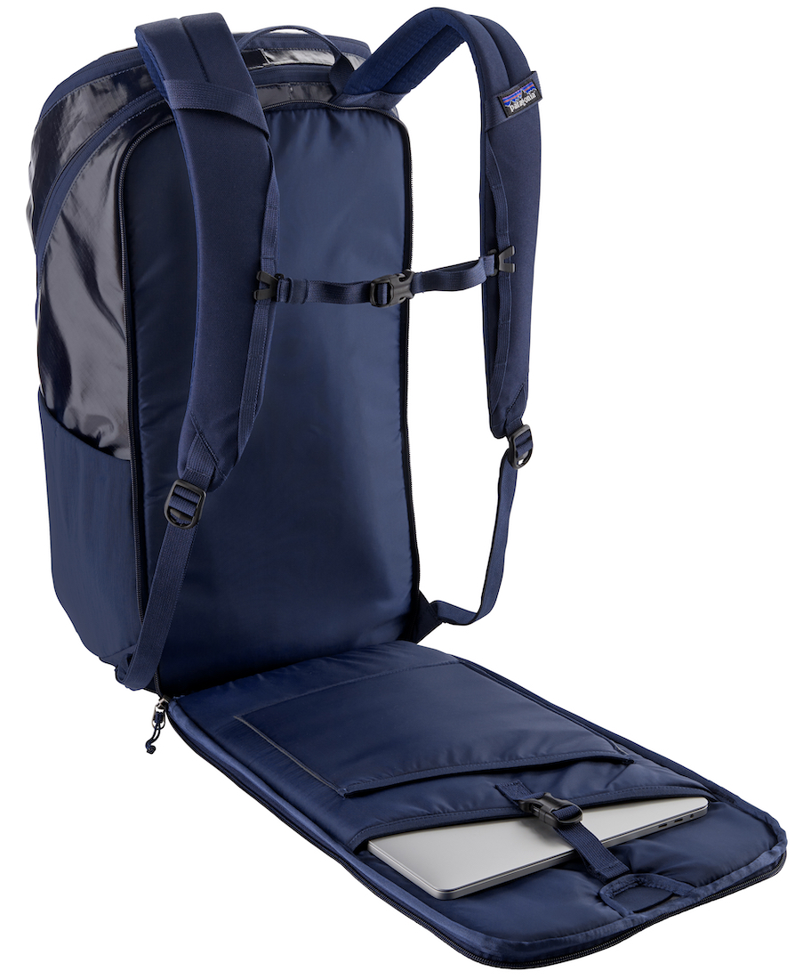 P-22910_Patagonia_Black_Hole_Pack_32L_CNY_2 Beispiel CNY