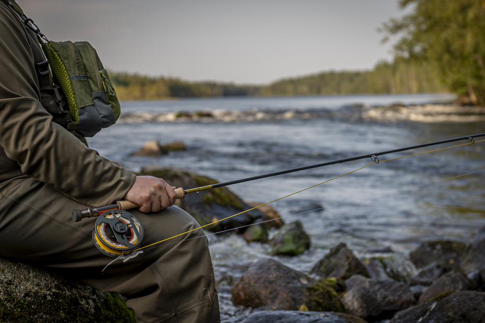 P-27772_Vision_ONKII_Trout_Einhand_Fliegenrute_Lifestyle_4