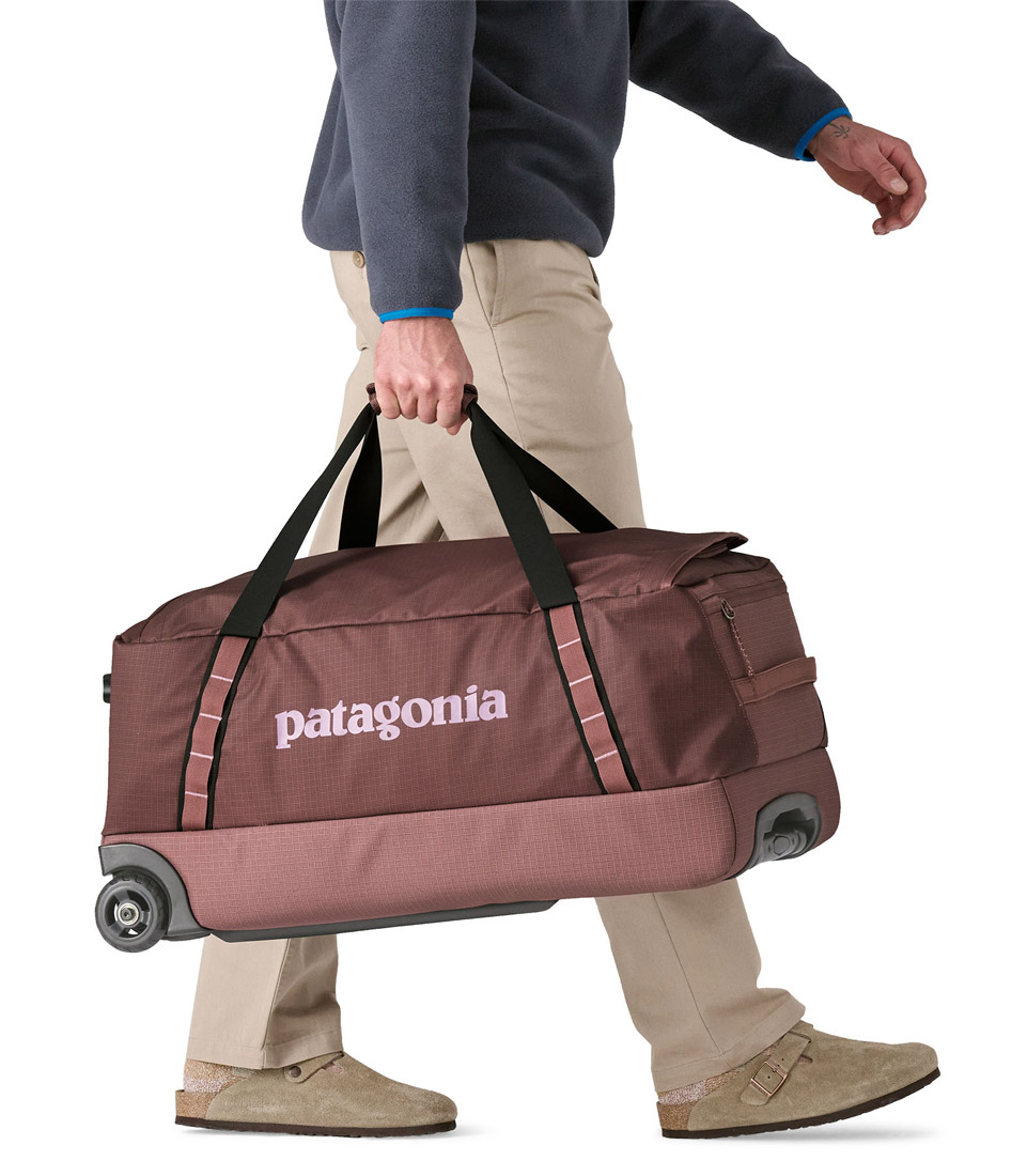 Patagonia_Black_Hole_Wheeled_Duffel_70L_DLMA_3