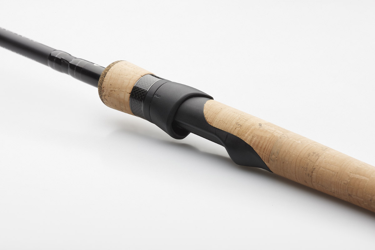 Savage-Gear-Salmonoid-SG6-Seatrout-Travel-Spinnrute-Rollenhalter