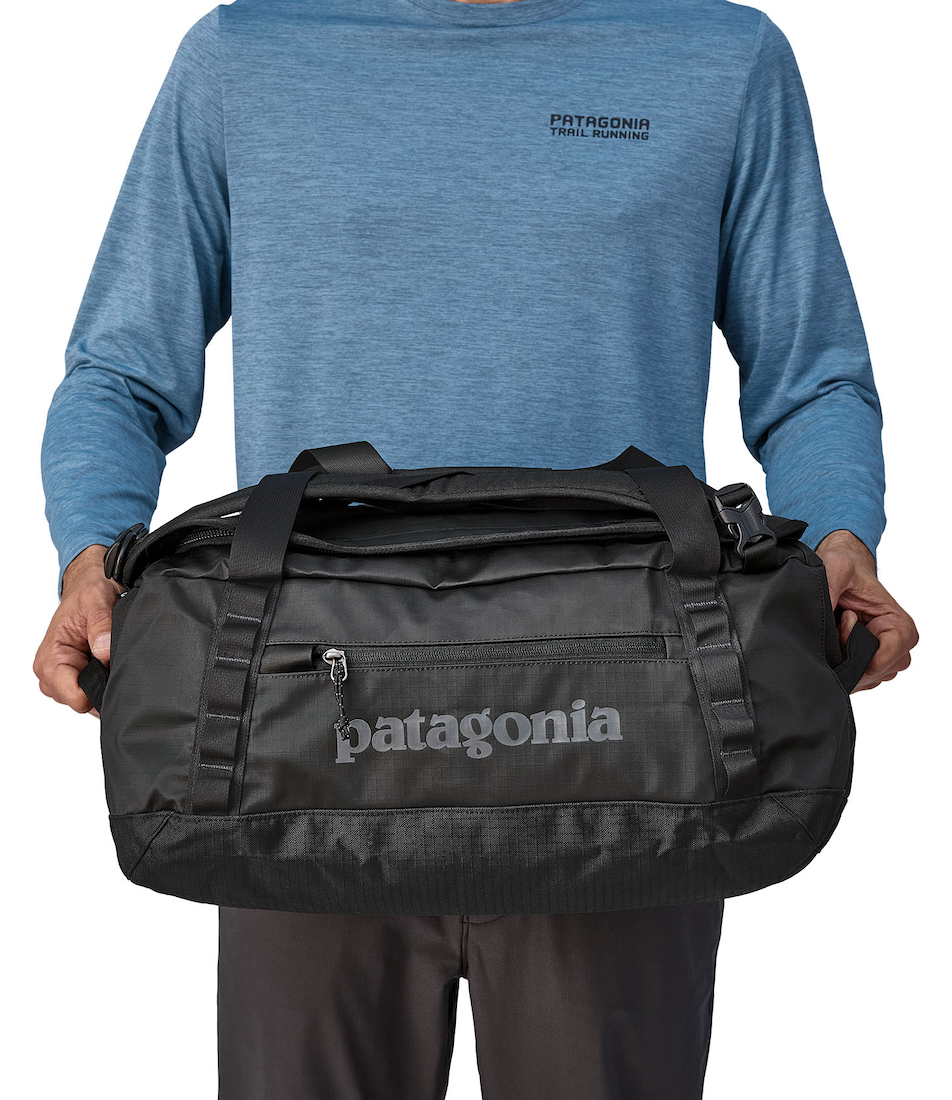 P-25906_Patagonia_Black_Hole_Duffel_40L_3