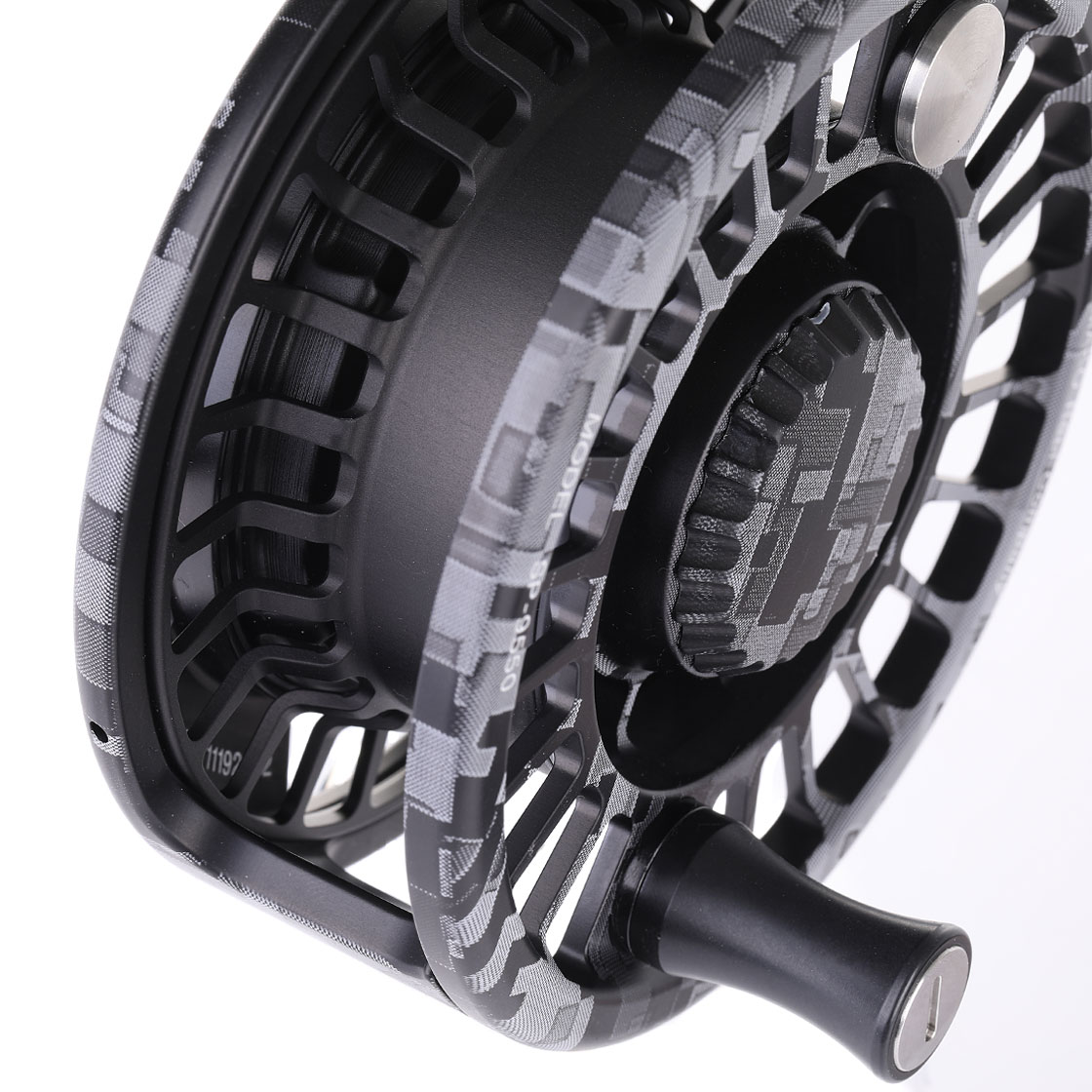P-18961-1_mako_reel_digi-camoflage_9550_detail_2