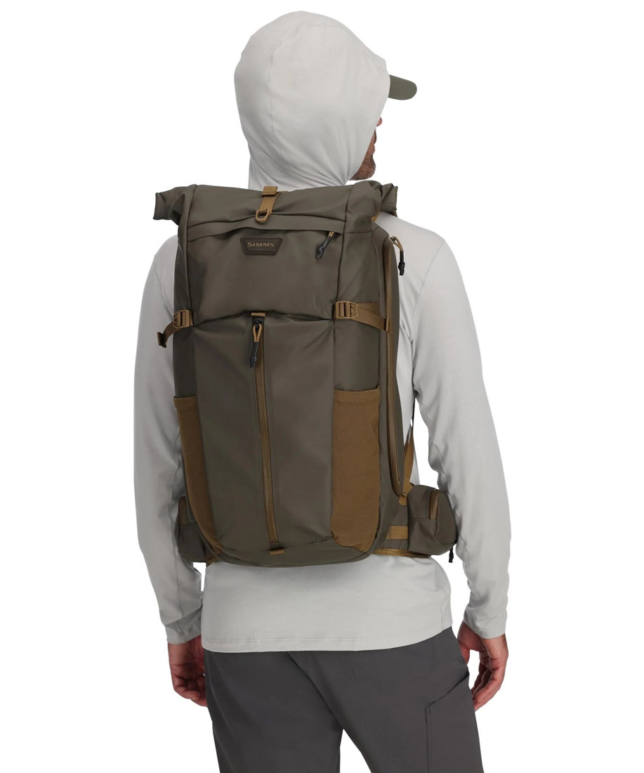 Simms_Headwaters_Backpack_OM1