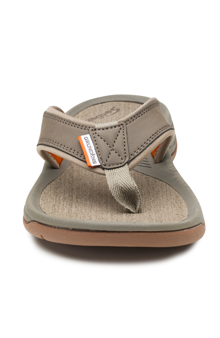 P-27643_Grundens_Deck-Boss_Sandale_brindle_2