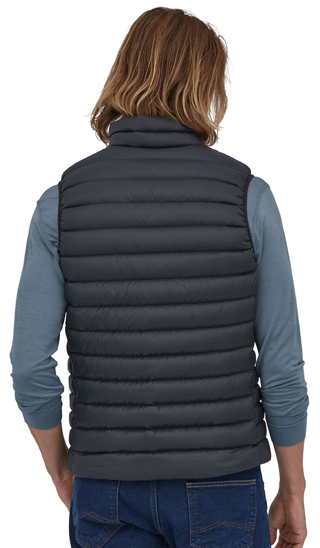 P-22872_Patagonia_M-s_Down_Sweater_Vest_BLK_3