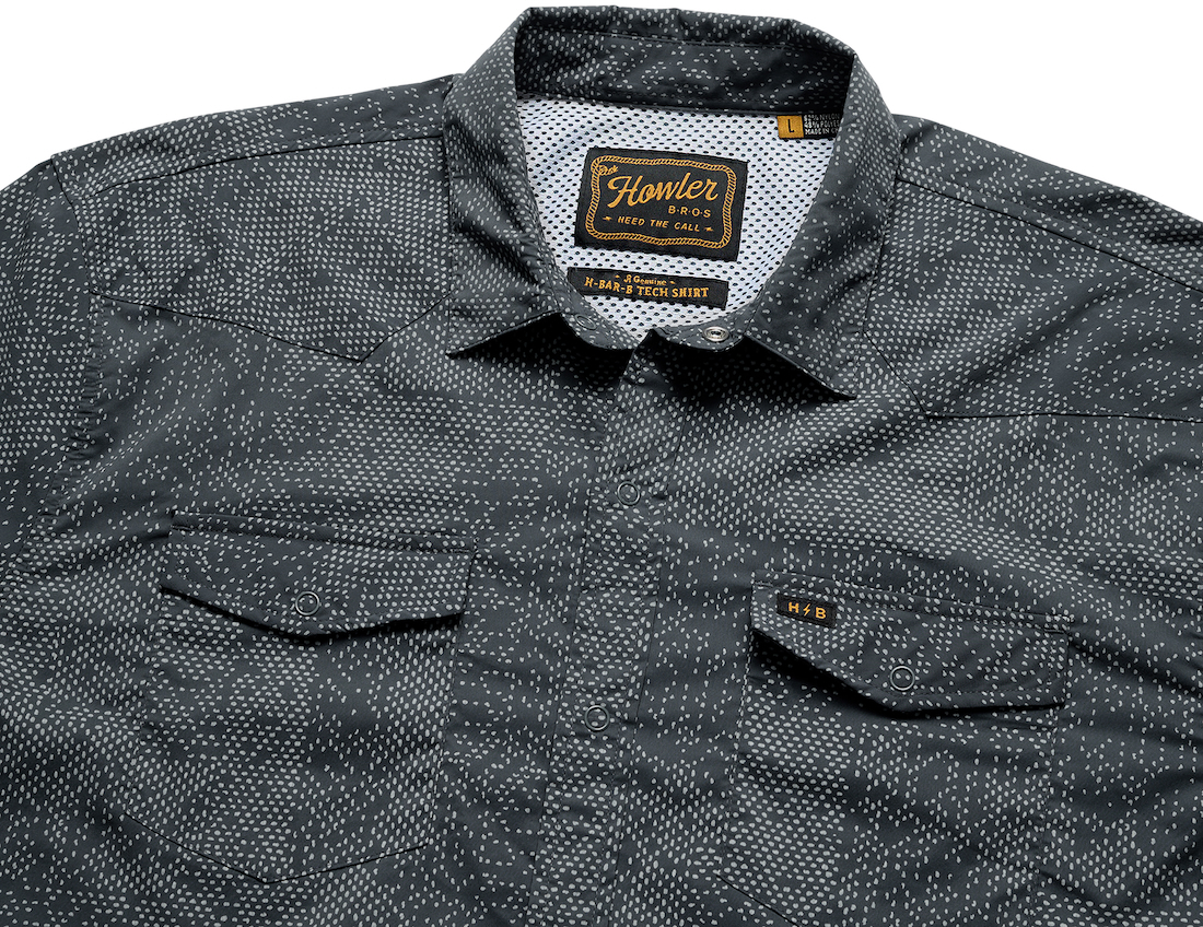 media/image/P-26002_Howler_Brothers_H_Bar_B_Longsleeve_Dark_Slate_Dot_Matrix_3.jpg