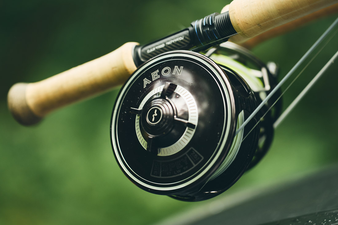 Guideline_AEON_Fliegenrolle_Lifestyle_black_silver_7