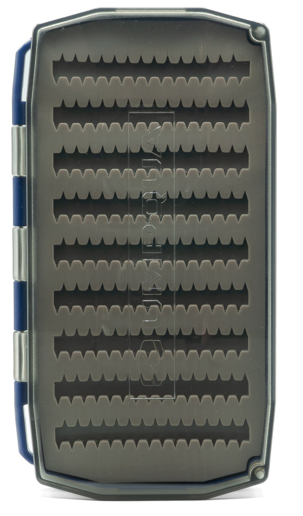 P-26653_Umpqua_UPG_Silikon_Essential_Large_Fliegendose_Blue_2