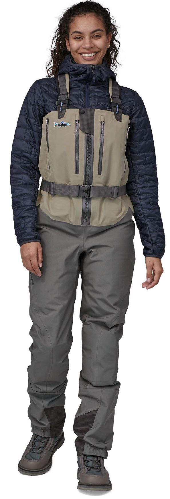 P-23033_Patagonia_W-s_Swiftcurrent_Expedition_Zip_Waders_2 Model ist 175 cm und trägt Größe MRM
