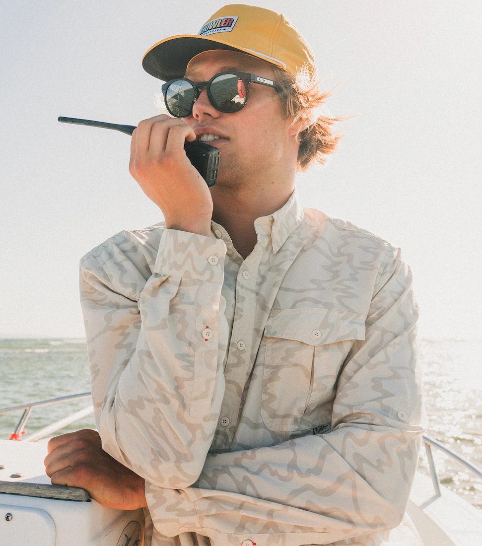 P-25813_Howler_Brothers_Sunshade_Matagorda_Shirt_Off_White Besipiel Ocean Motion Off White