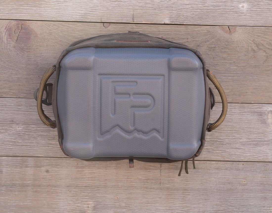 Fishpond_Blizzard_Soft_Cooler_peat_5