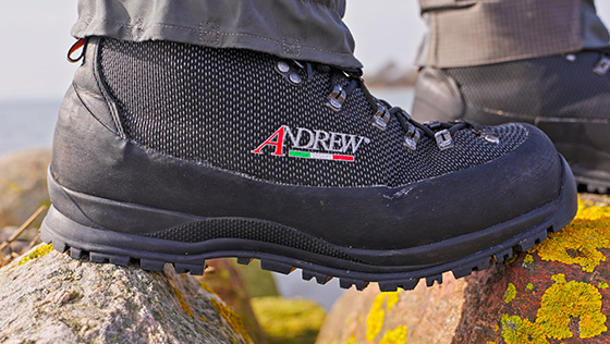 Wir testen: Andrew Dark Creek V2 - die rubosten Watschuhe aus Italien! Wir testen: Andrew Dark Creek V2 - die rubosten Watschuhe aus Italien!